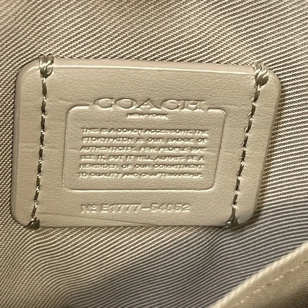 Coach Leather Wristlet Wallet Tan E1777-54052 - Picture 2 of 10